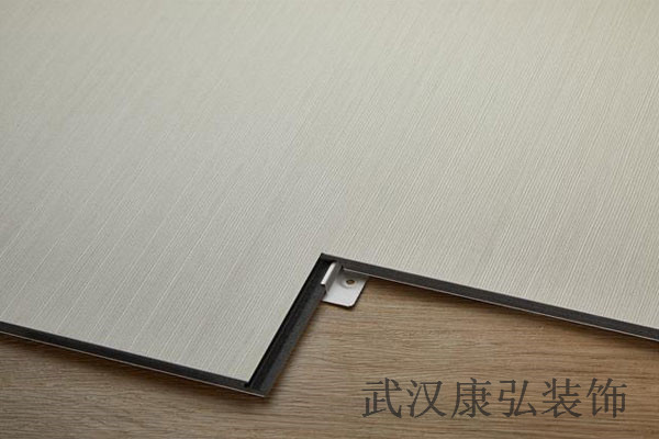 武漢鎖扣無縫板的應用與優勢